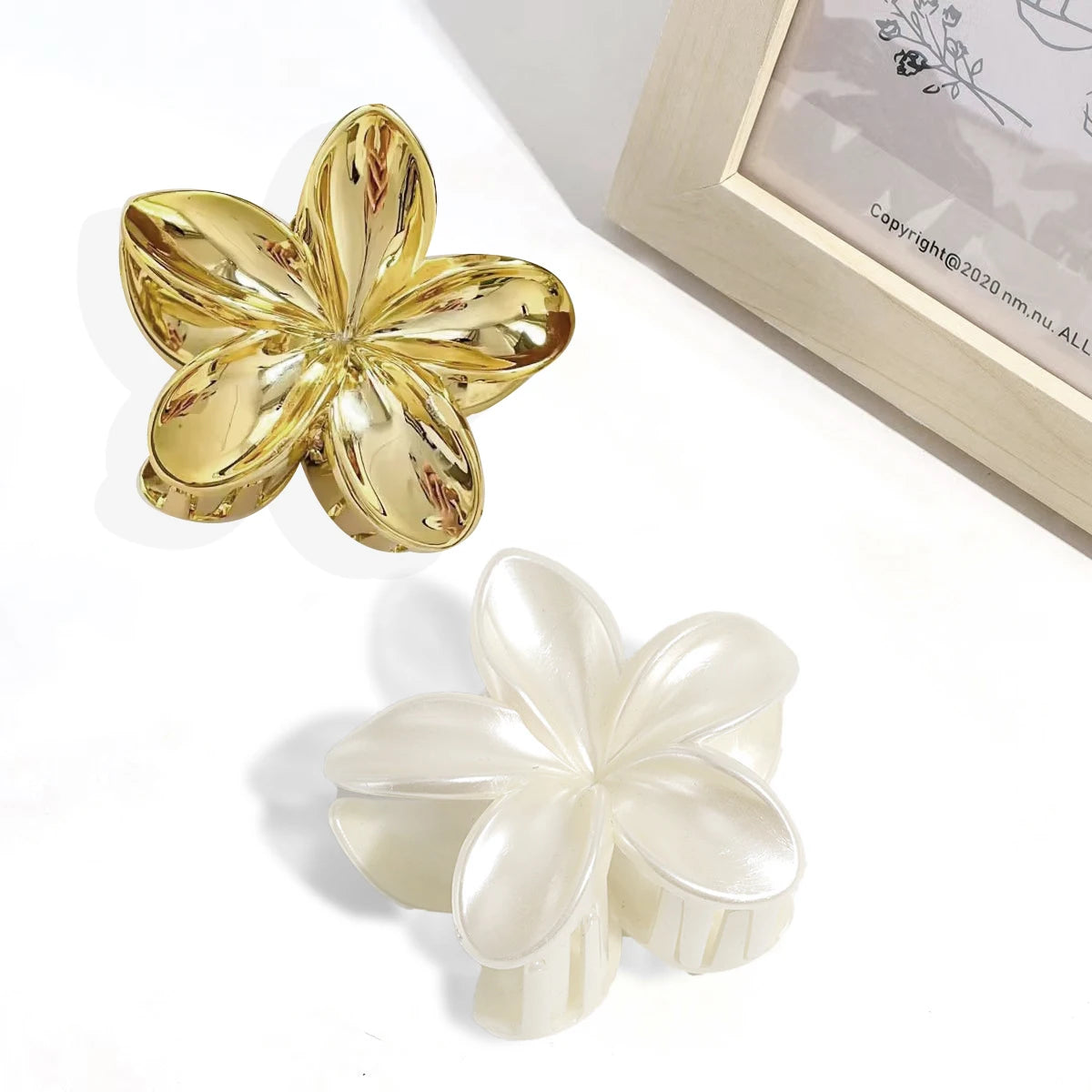 Hawaiian Flower Design Hair Clip