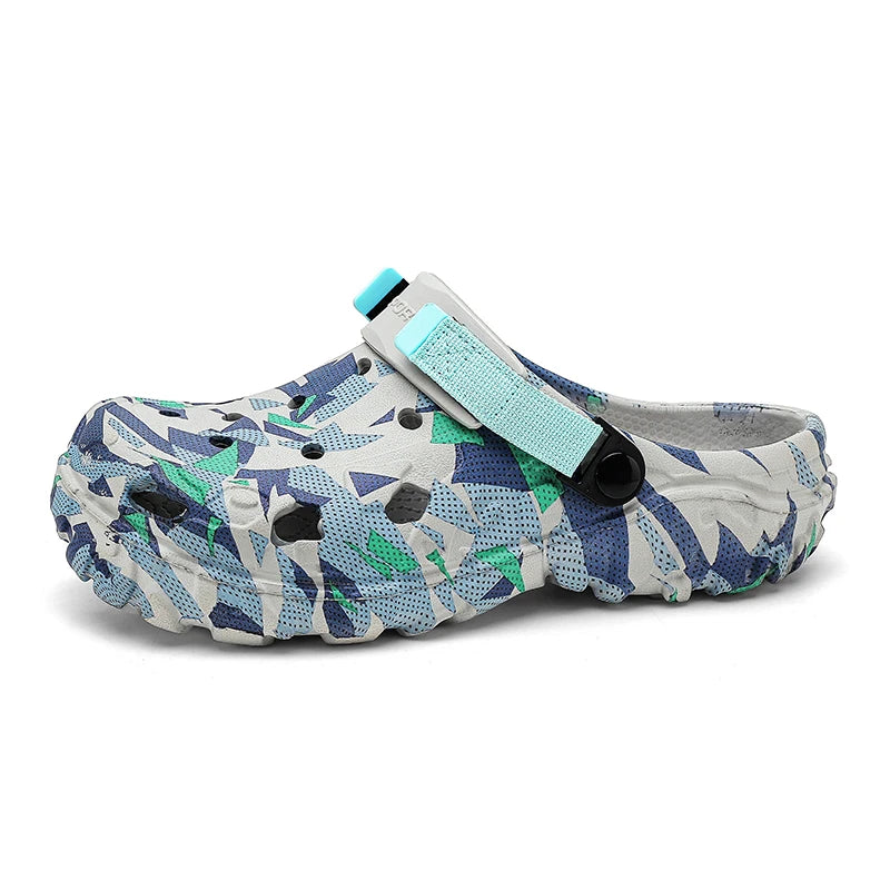 Casual sandals with camouflage design