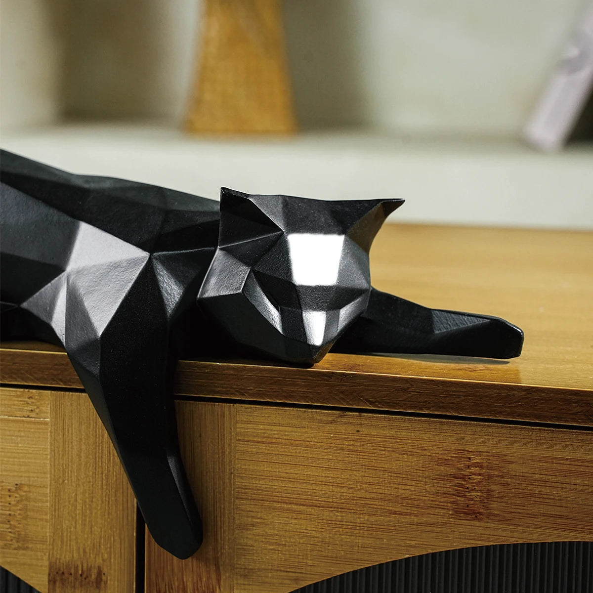 Black and white cat statue modern geometric sculpture for decoration
