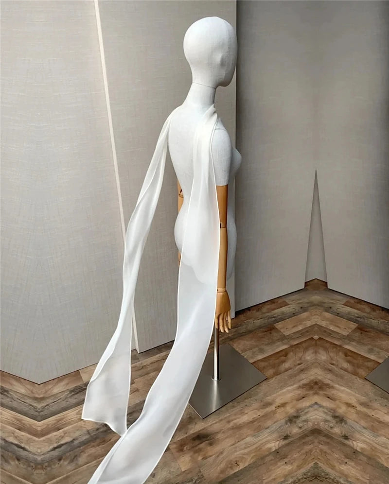 Minimalist long wedding veil with exclusive bow