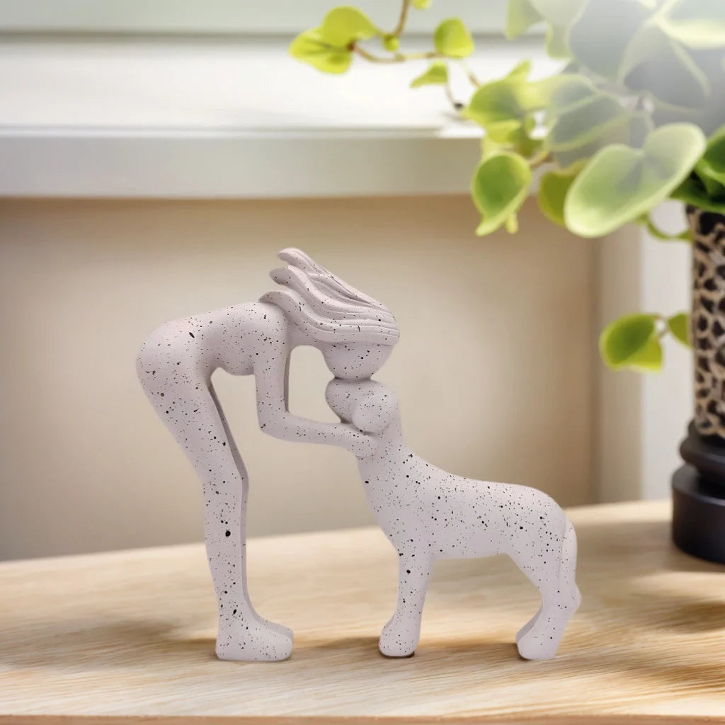Resin statue friendship between girl and dog for home decoration