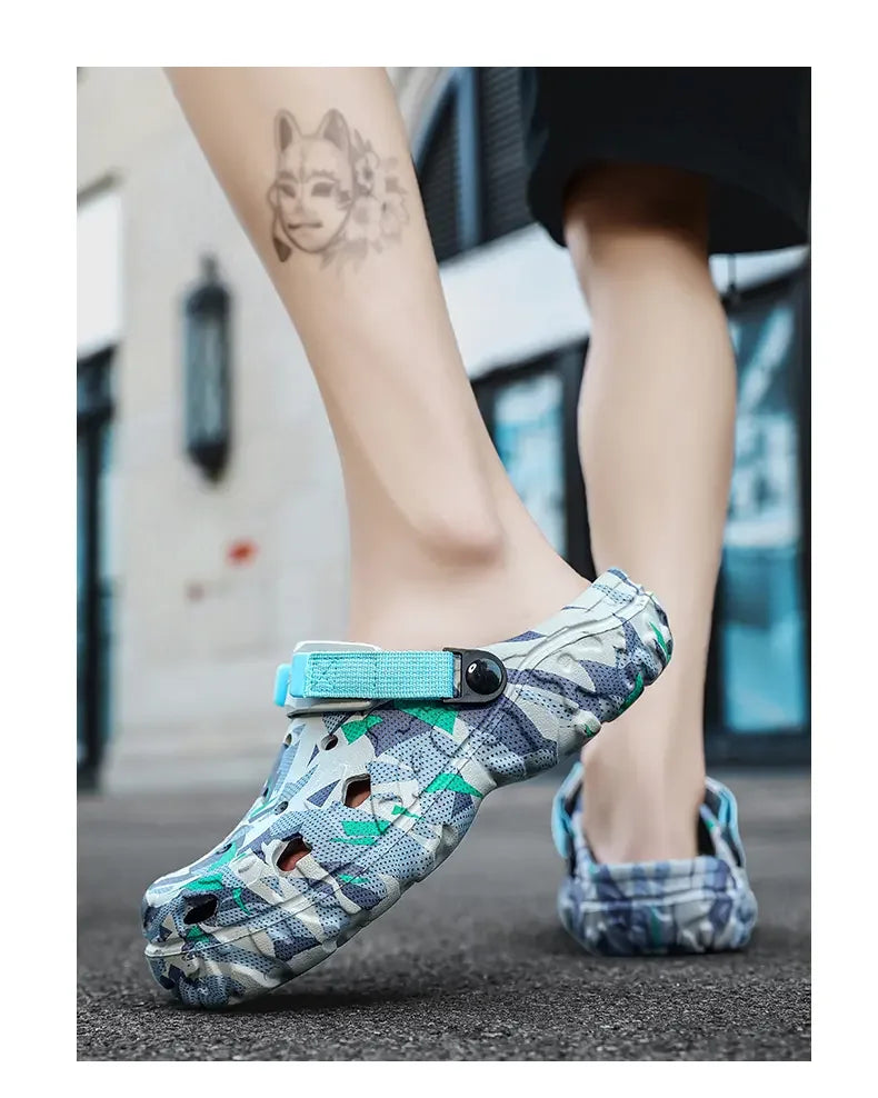 Casual sandals with camouflage design