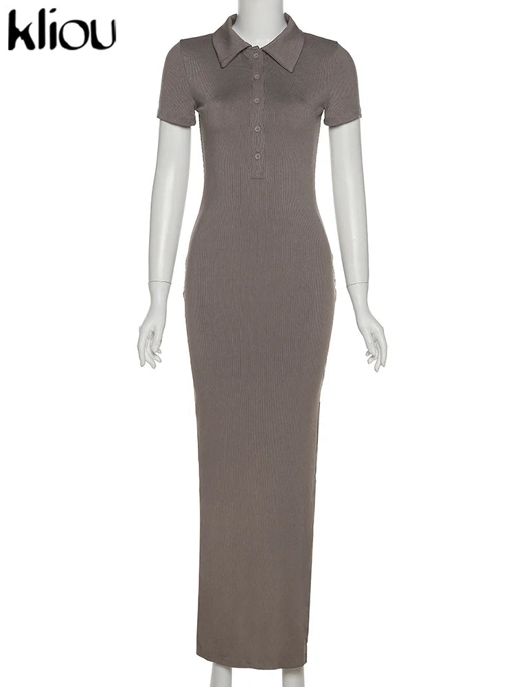 Elegant Midi Dress with Buttons and Fitted Design