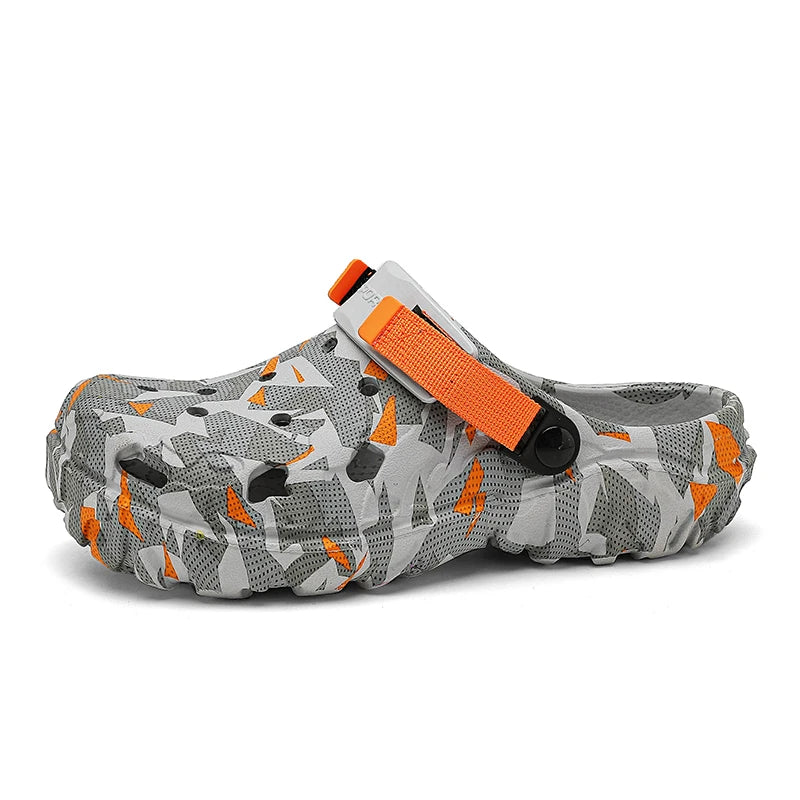 Casual sandals with camouflage design