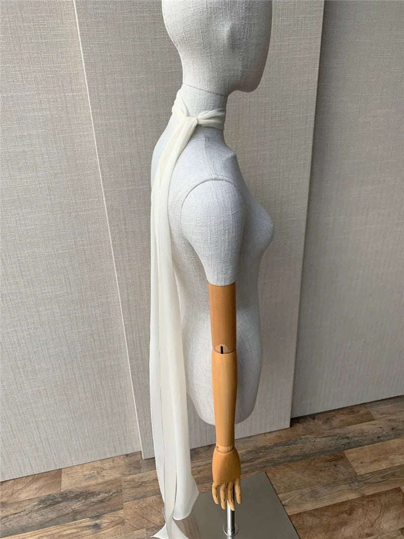 Minimalist long wedding veil with exclusive bow