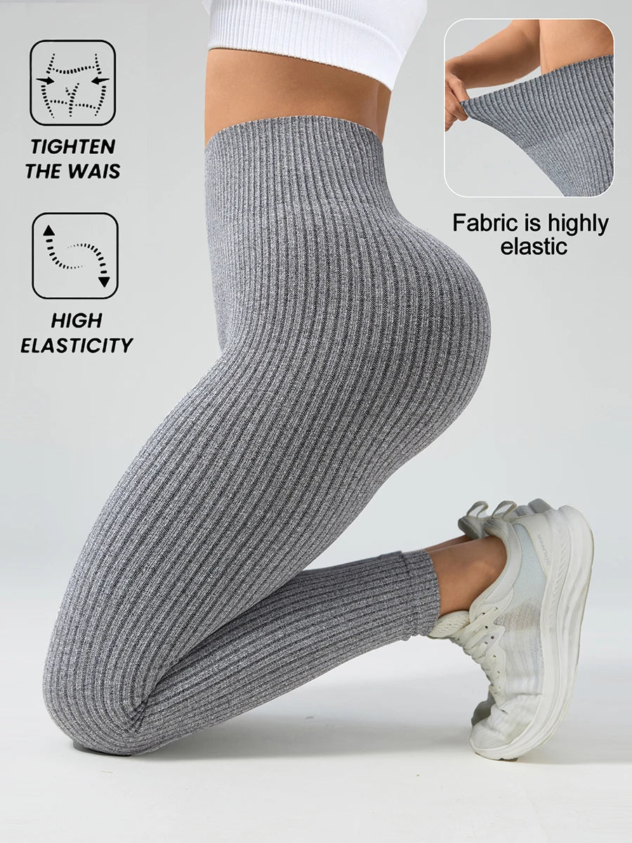 Women's fitness leggings with seamless shaping
