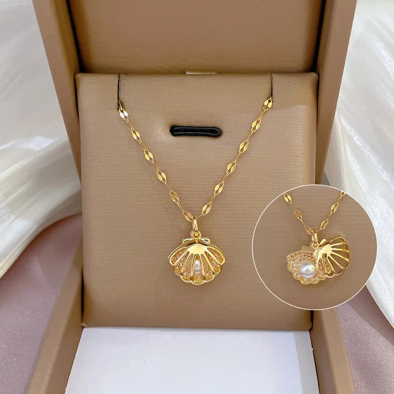 Golden Heart French Pearl Necklace with Zirconia