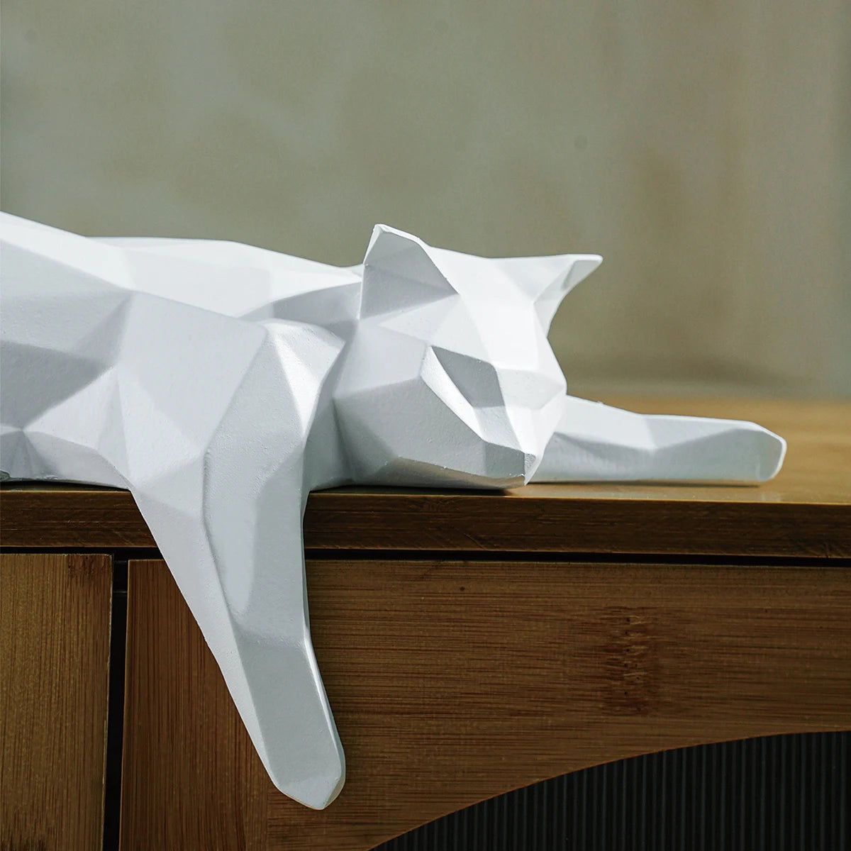 Black and white cat statue modern geometric sculpture for decoration