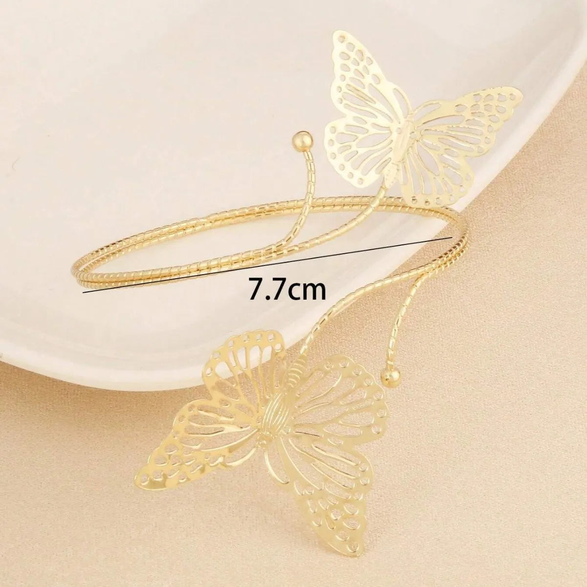 Bracelet with exclusive butterfly-shaped design