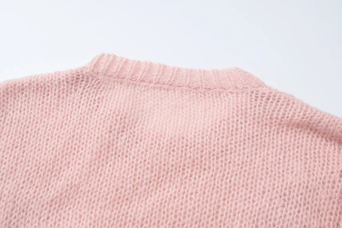 Casual Pink and White Pullover: Style and Comfort for Everyday Life