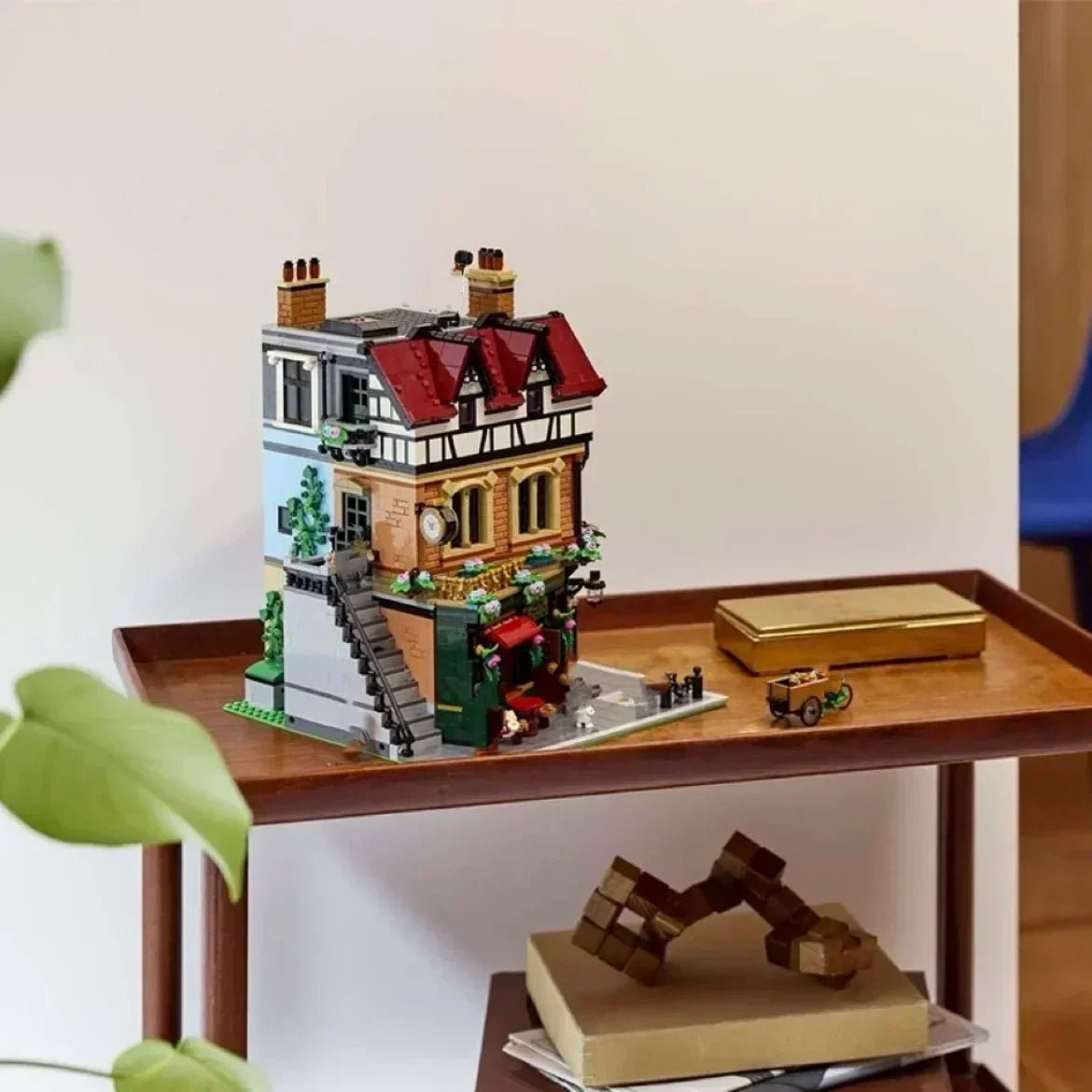 Tudor Corner 2025 Modular Building Blocks