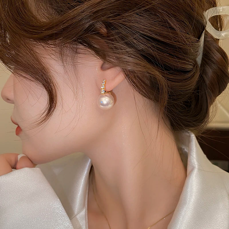 Women's Light Pink Pearl Earrings Korean Fashion Luxury