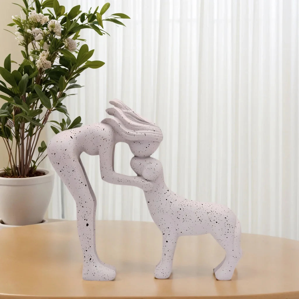 Resin statue friendship between girl and dog for home decoration