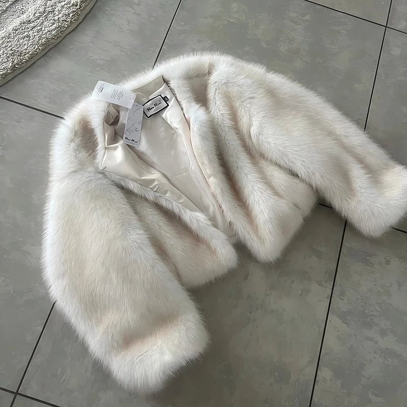 Gardient Luxury Faux Fur Coat