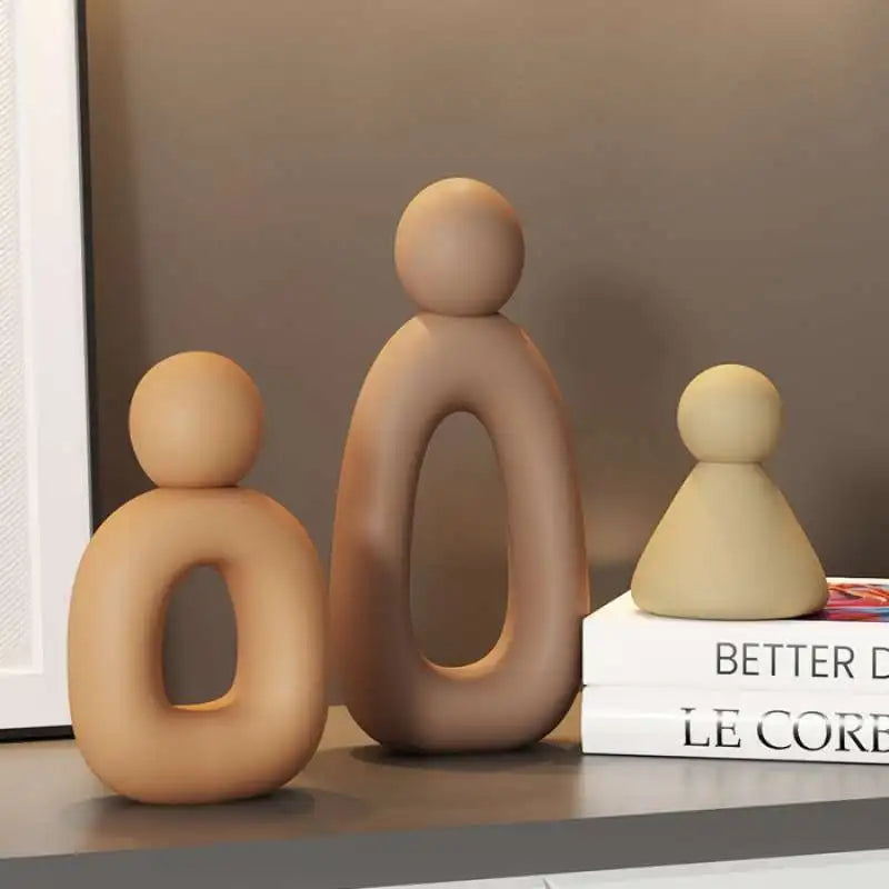 Modern style decorative hollow family sculpture for decoration