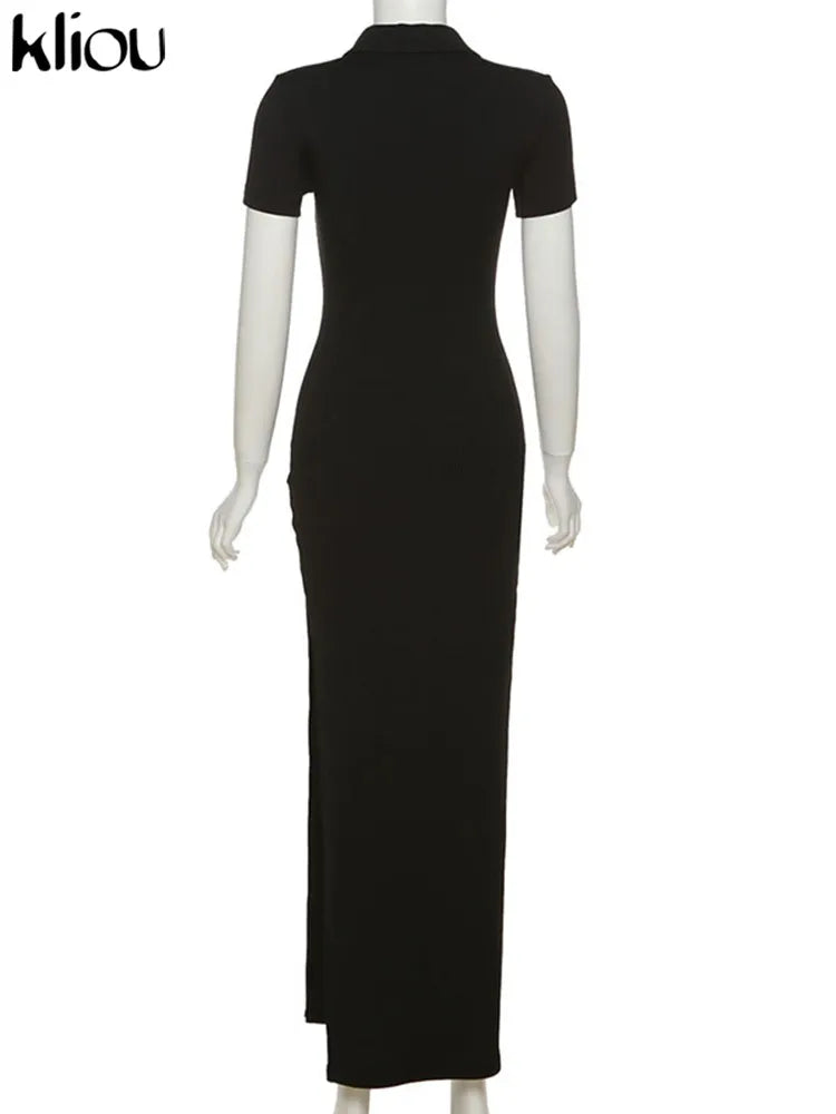 Elegant Midi Dress with Buttons and Fitted Design