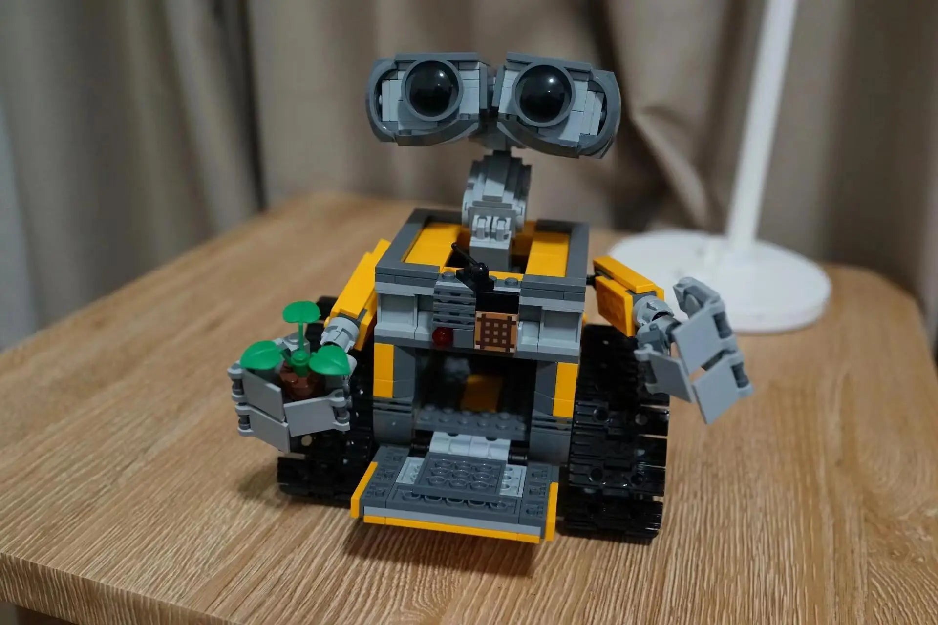 Fun and creative assembly for kids with Fun DIY