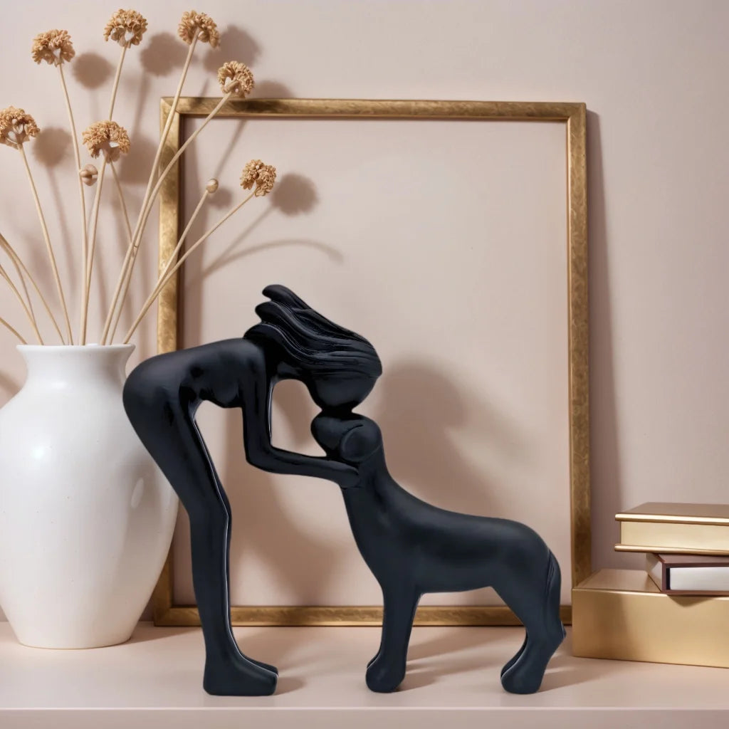Resin statue friendship between girl and dog for home decoration