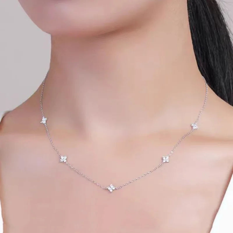 Lucky Choker Necklace with Zirconia and Four Leaf Flowers