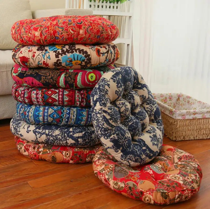 Thick round cotton and linen cushion for seat and back