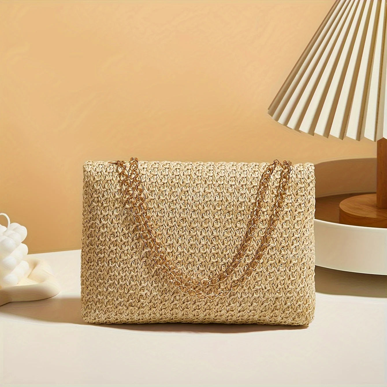 Modern Crossbody Bag with Lock Closure in Hand-Woven Straw