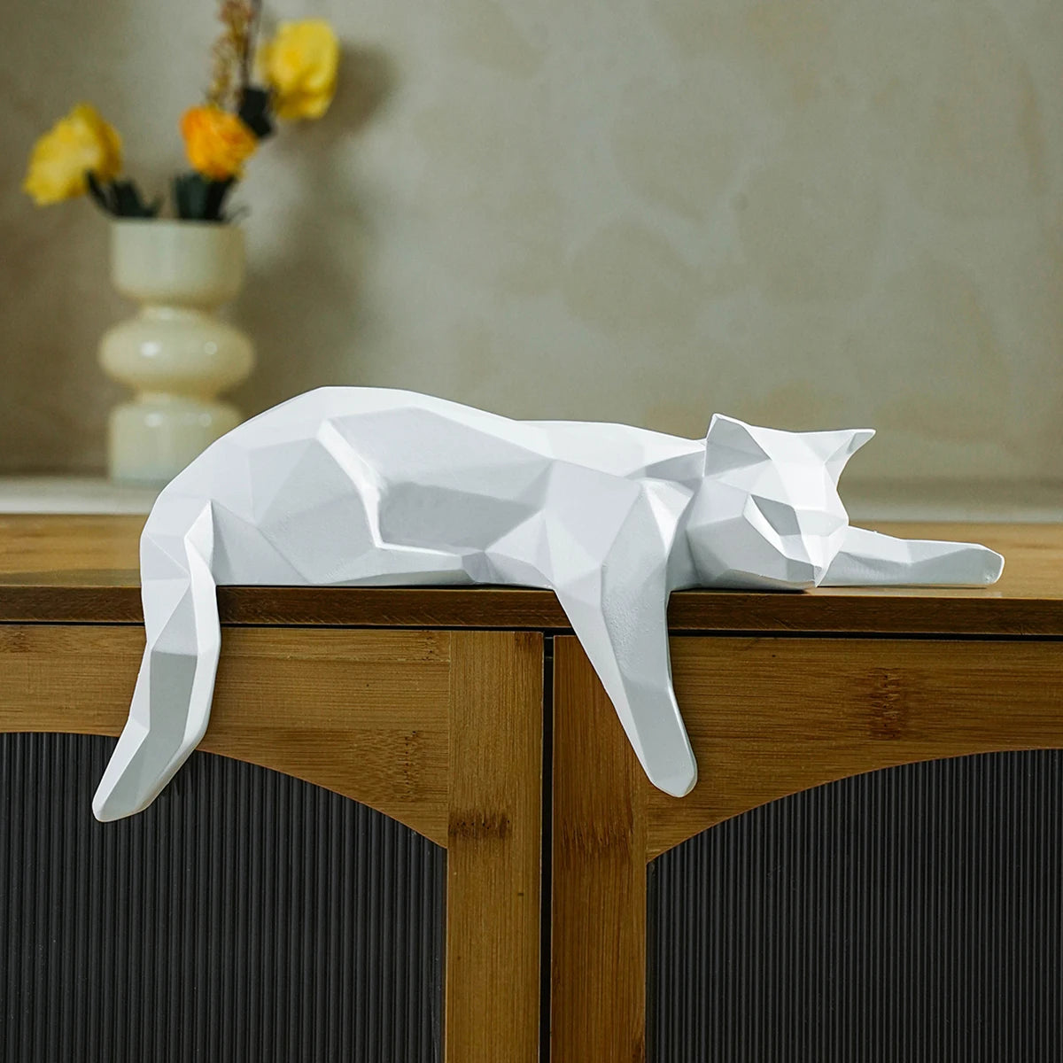 Black and white cat statue modern geometric sculpture for decoration